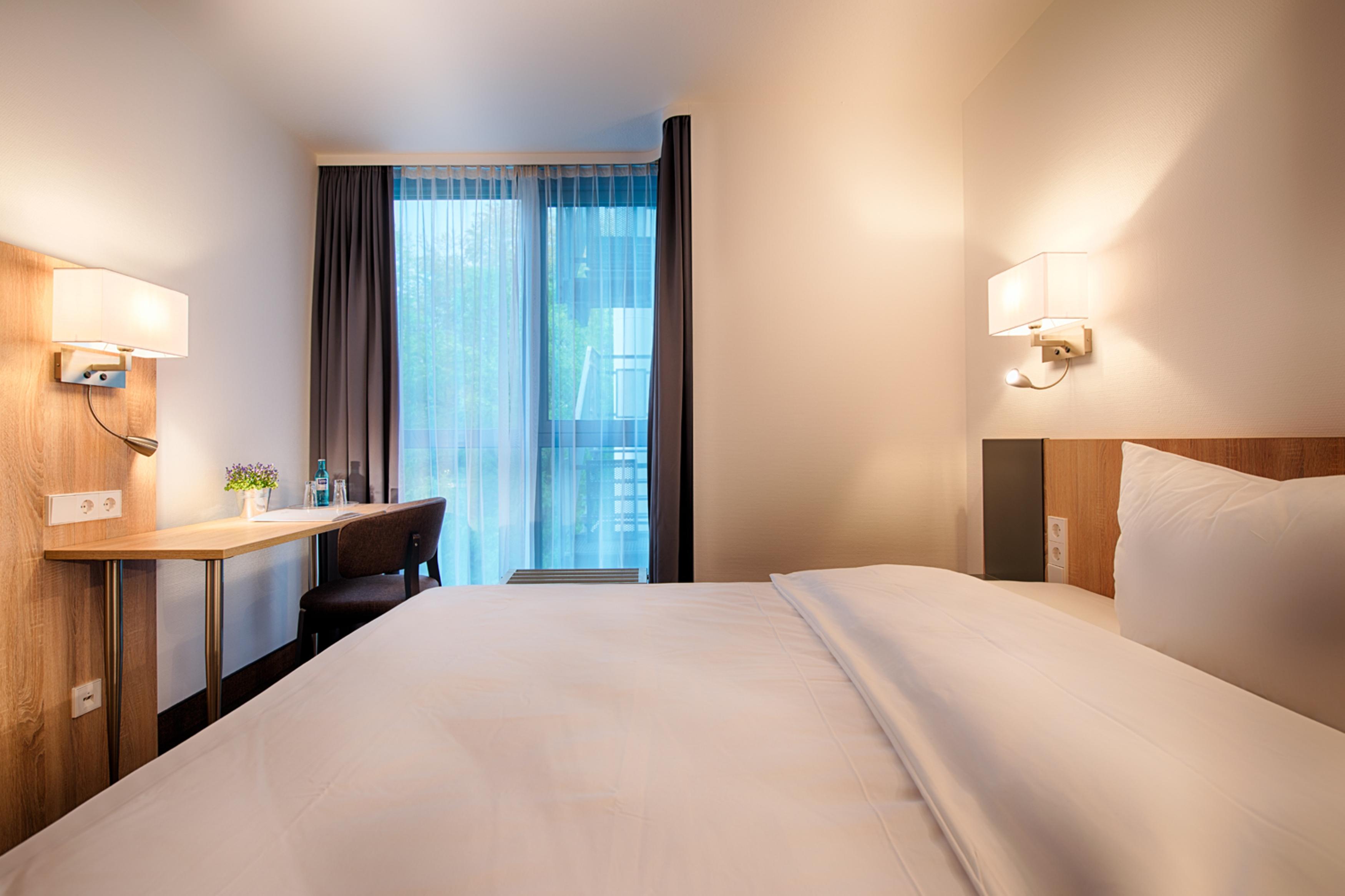 Achat Hotel Stuttgart Airport Messe Экстерьер фото