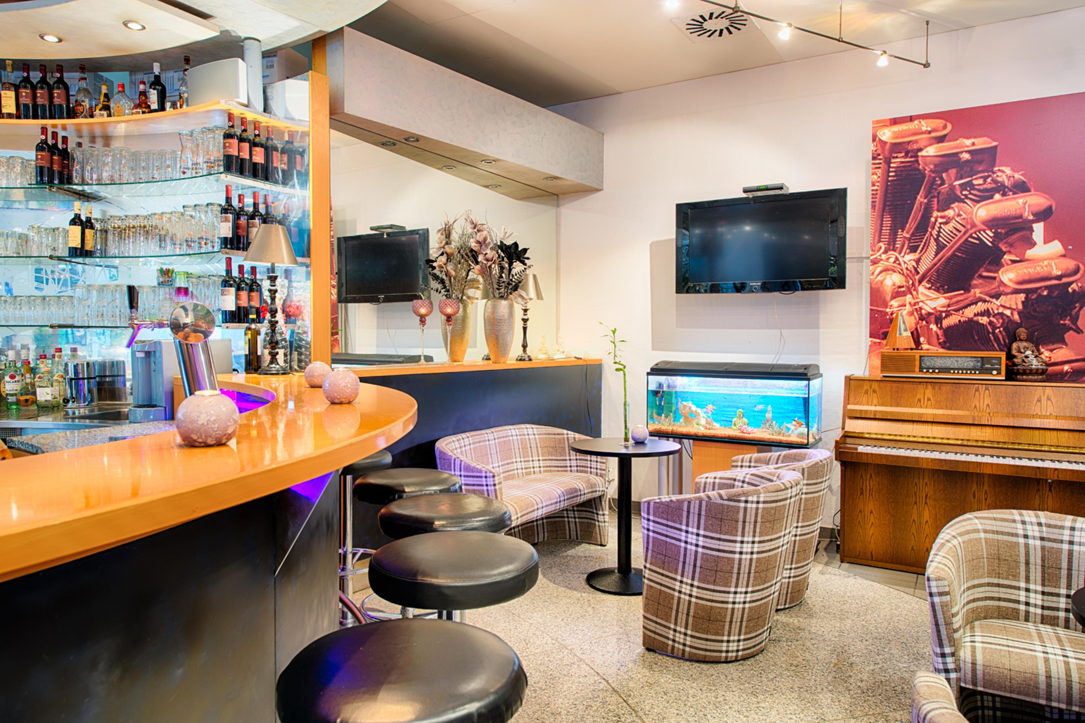 Achat Hotel Stuttgart Airport Messe Экстерьер фото