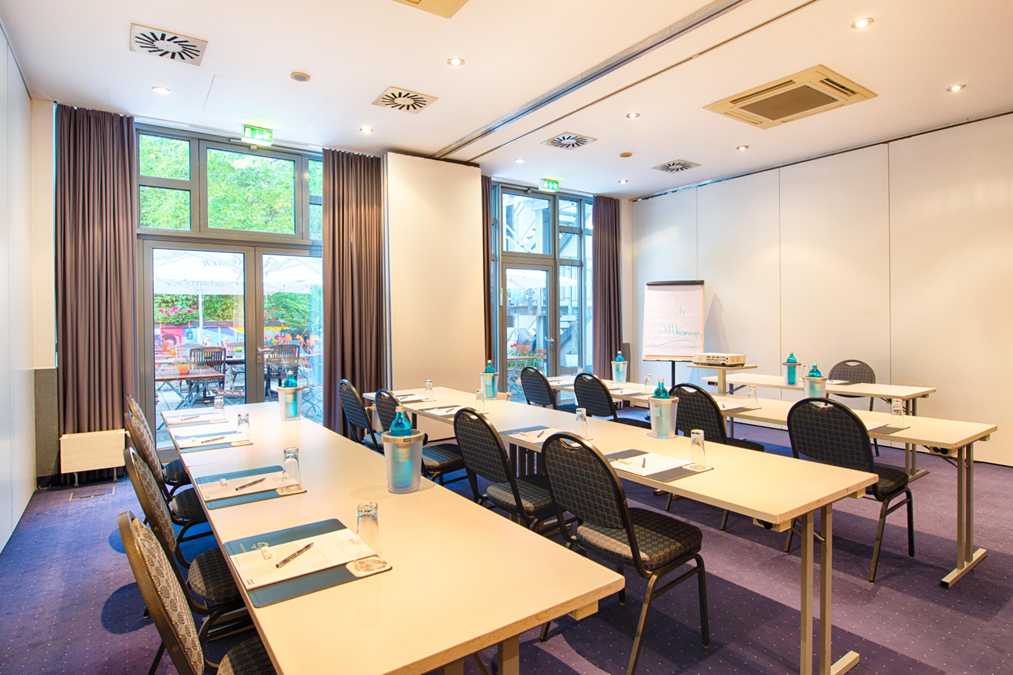 Achat Hotel Stuttgart Airport Messe Экстерьер фото