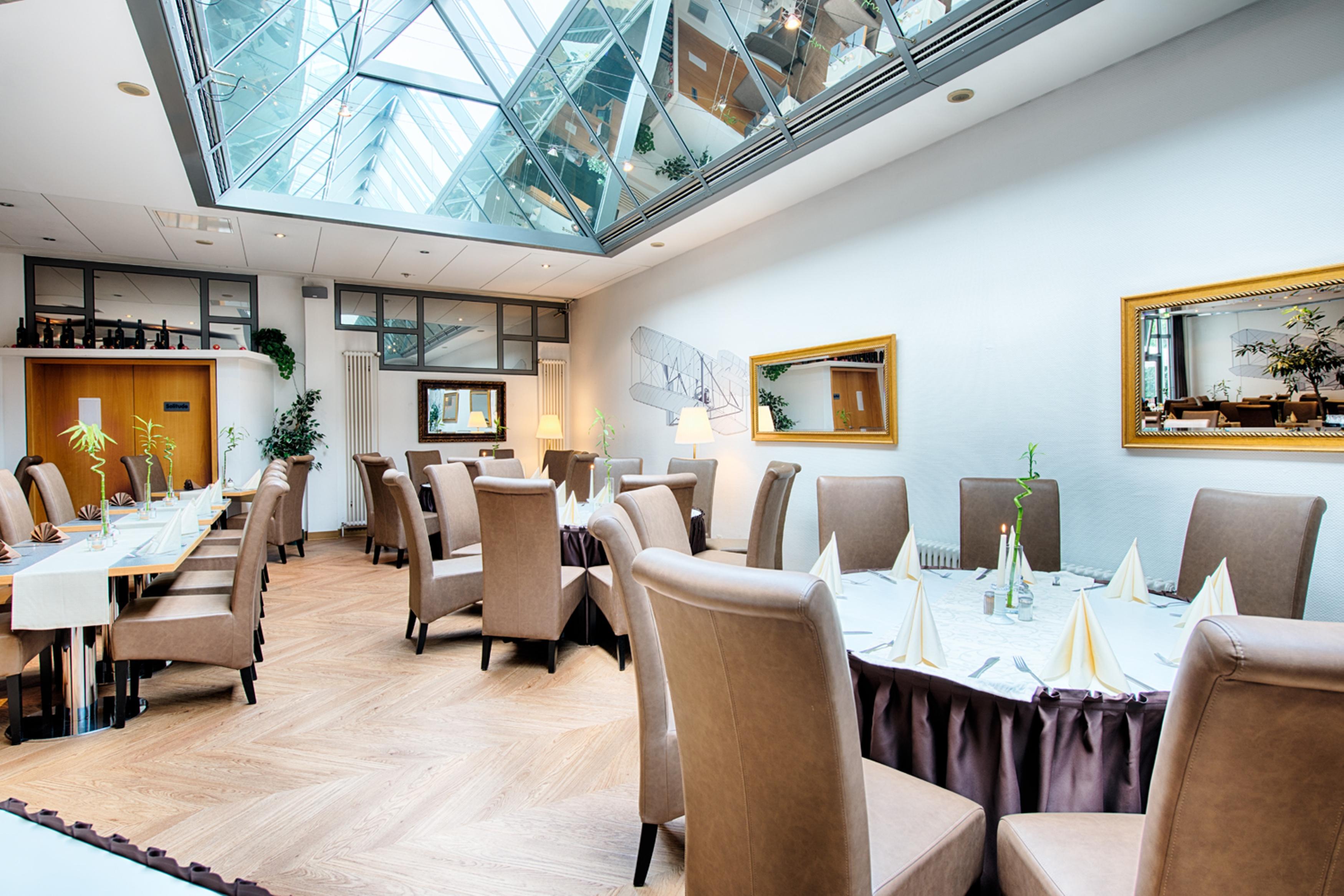 Achat Hotel Stuttgart Airport Messe Экстерьер фото
