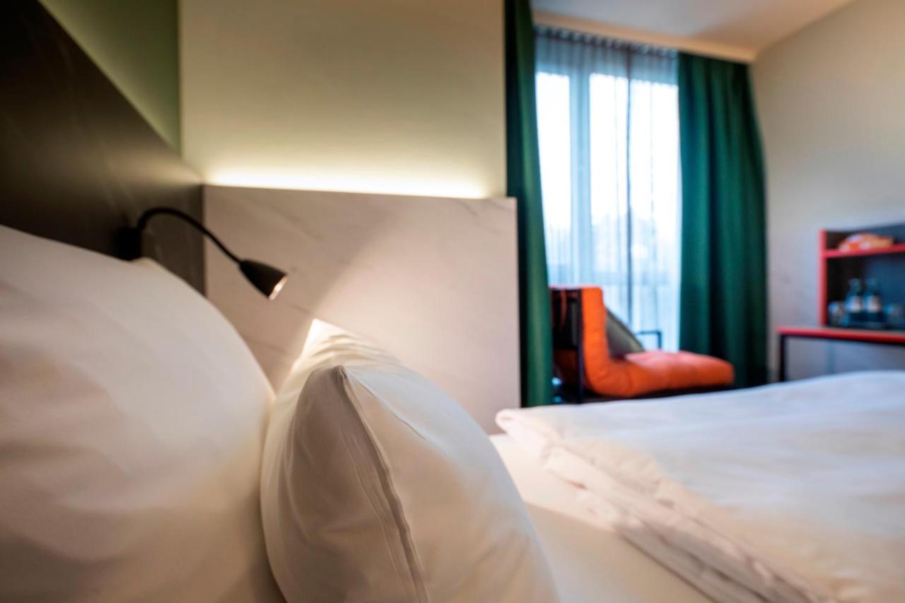 Achat Hotel Stuttgart Airport Messe Экстерьер фото