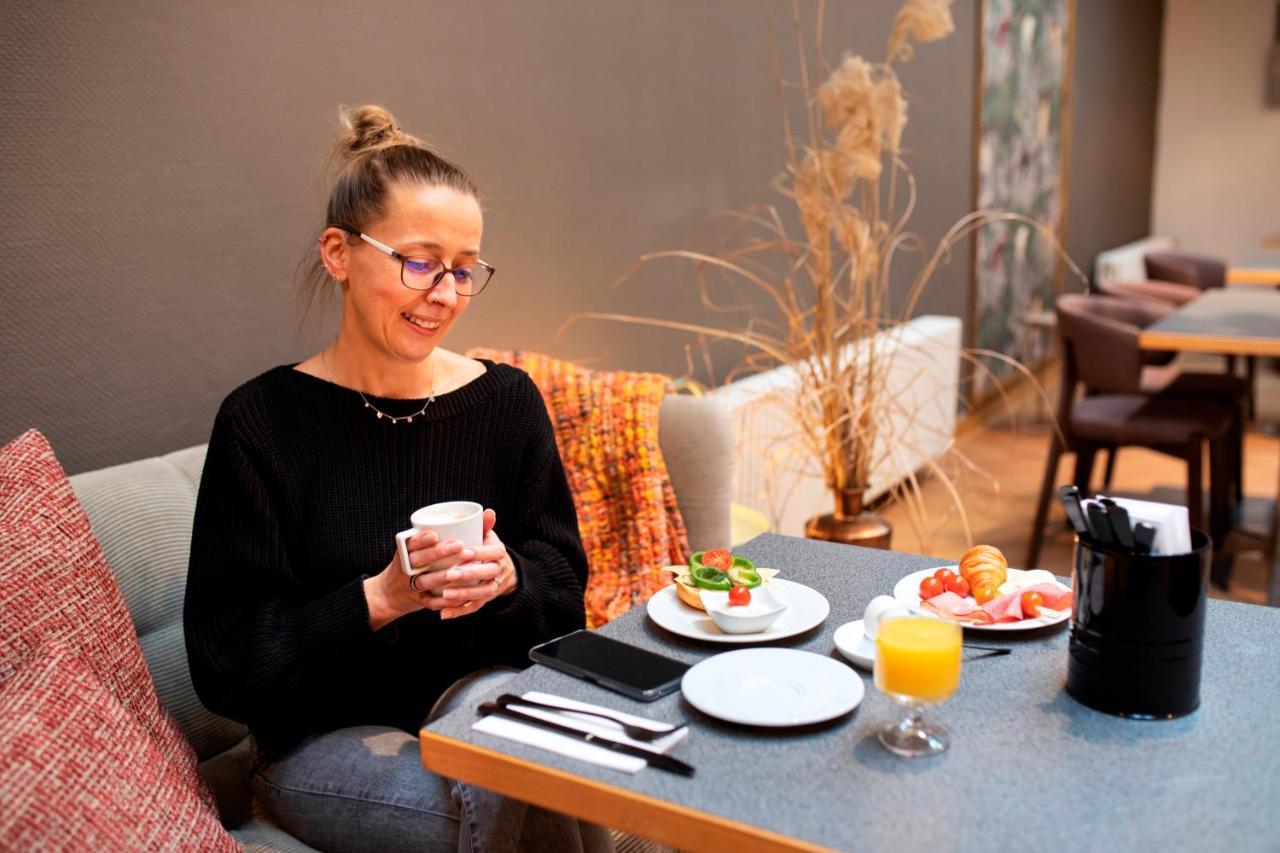 Achat Hotel Stuttgart Airport Messe Экстерьер фото