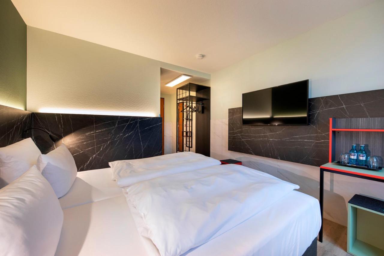 Achat Hotel Stuttgart Airport Messe Экстерьер фото