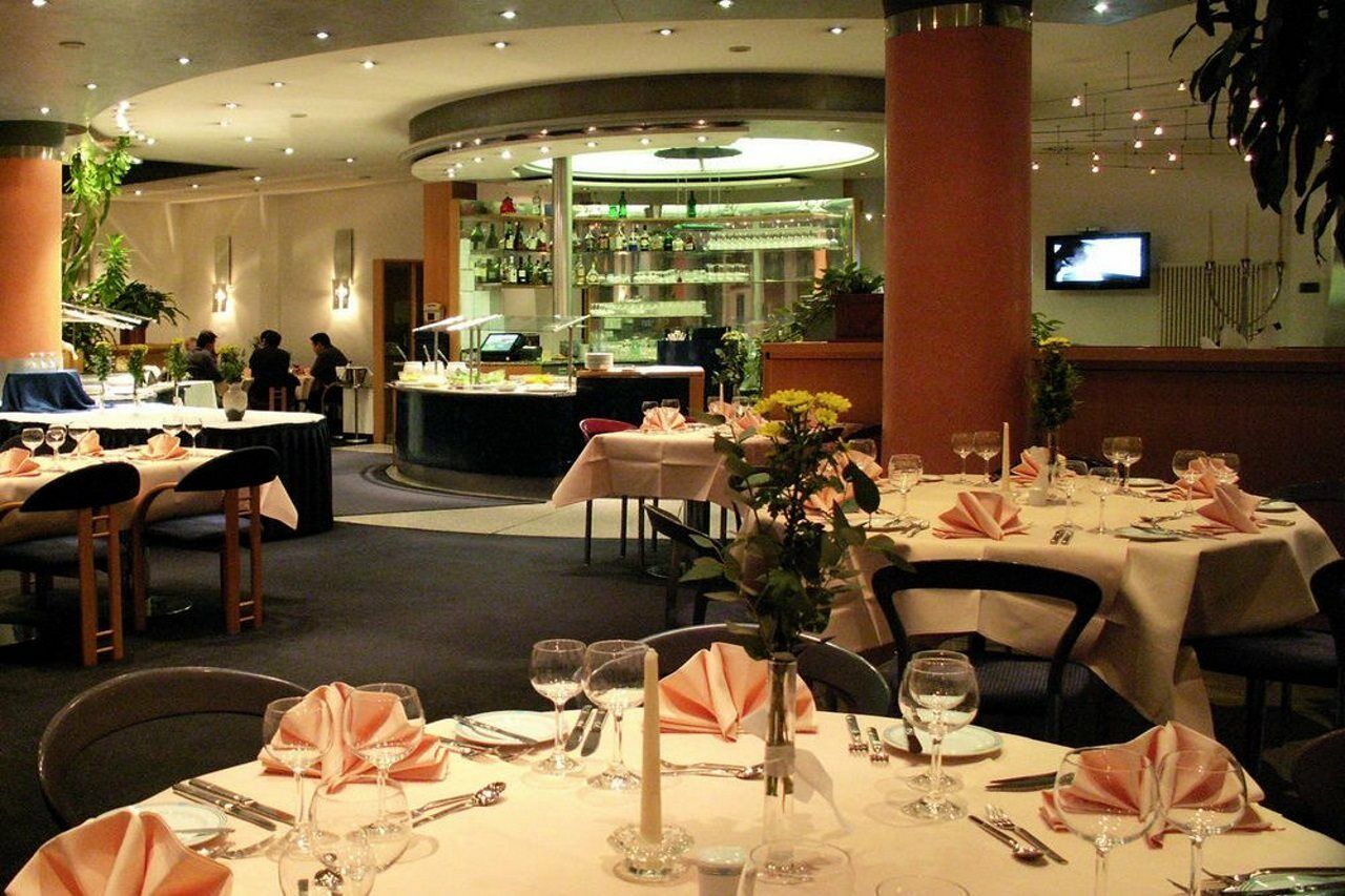 Achat Hotel Stuttgart Airport Messe Ресторан фото